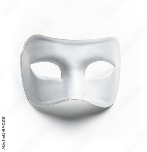 Venezianische Maske isoliert vor weissem Hintergrund
