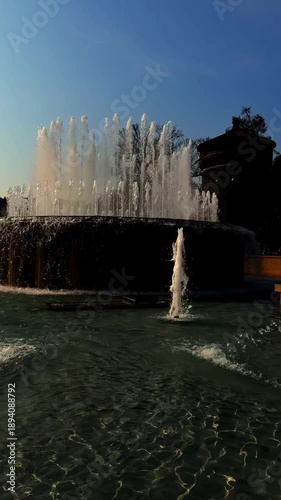 Wallpaper Mural fountain in the city Torontodigital.ca