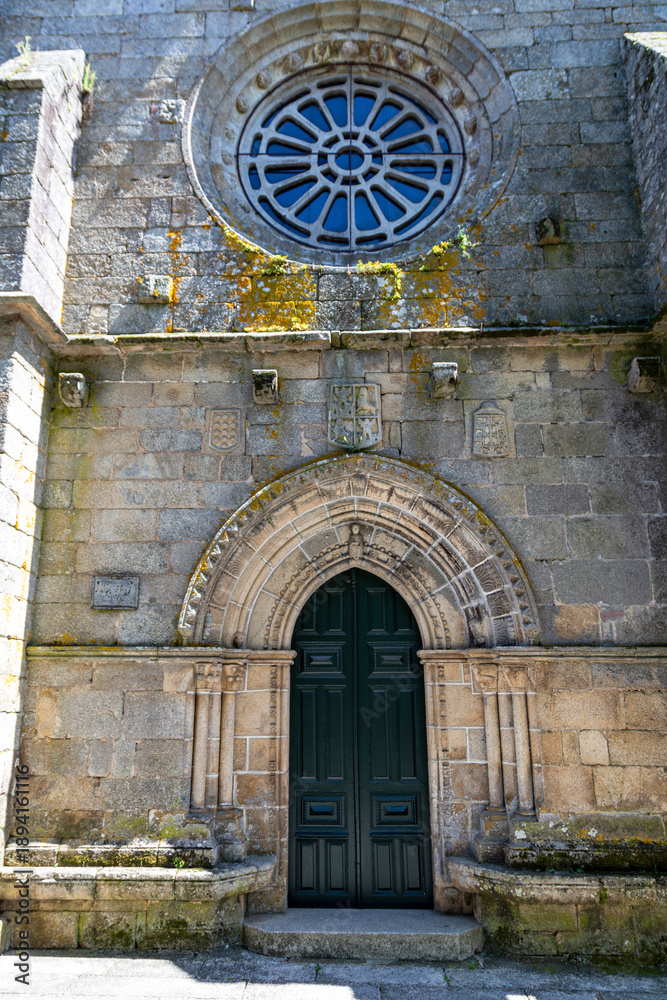 Fototapeta premium Church of Santo Domingo, 14th Century Galician Mendicant Gothic Portal and Rose Window in Ribadavia. Ourense, Spain