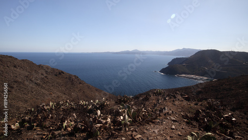 Wallpaper Mural Baie de Colera vue du sentier pédestre du littoral Torontodigital.ca