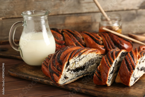 Fresh sliced poppy seed swe...
