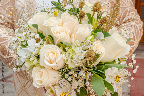 Ramo de rosas blancas