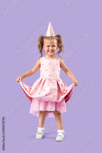 Cute little girl in party h...