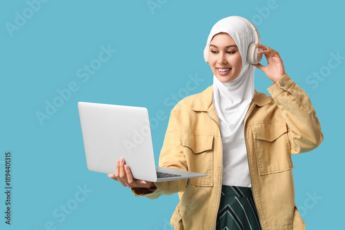 Beautiful young Muslim woma...