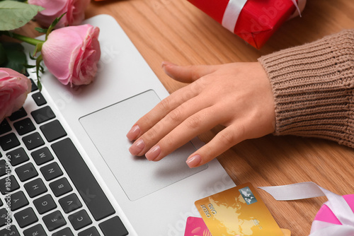 Female hands with credit ca...