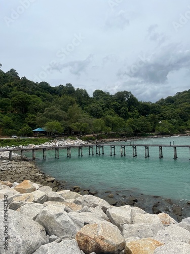 Peaceful seaside scenery in khao laem ya national park, thailand