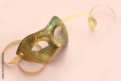 Shiny carnival mask for Mar...