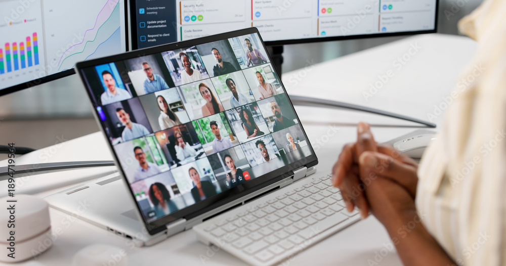 © Andrey Popov - Focused African American Woman Managing Financial Presentation © Andrey Popov - Focused African American Woman Managing Financial Presentation