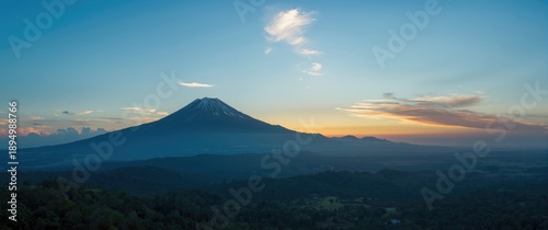 Experience the Beauty of Mo...