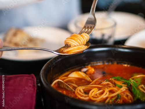 파스타, 스파게티, 뚝배기파스타, 양식, 면요리, 양식, 먹을것, 식사, 요리, 국수, 짬뽕, 얼큰