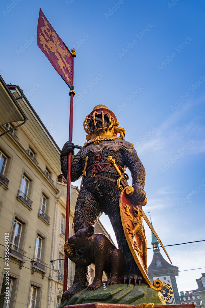 Obraz premium Fontanna Zähringerbrunnen i wieża zegarowa Zytglogge, Stare Miasto, Berno, Szwajcaria