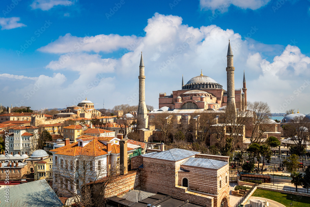 Fototapeta premium Hagia Sophia in Istanbul, Turkey i