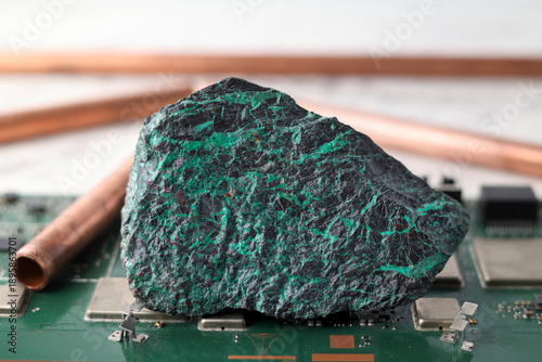 Canvastavla Copper ore, electronic circuit board, water pipe