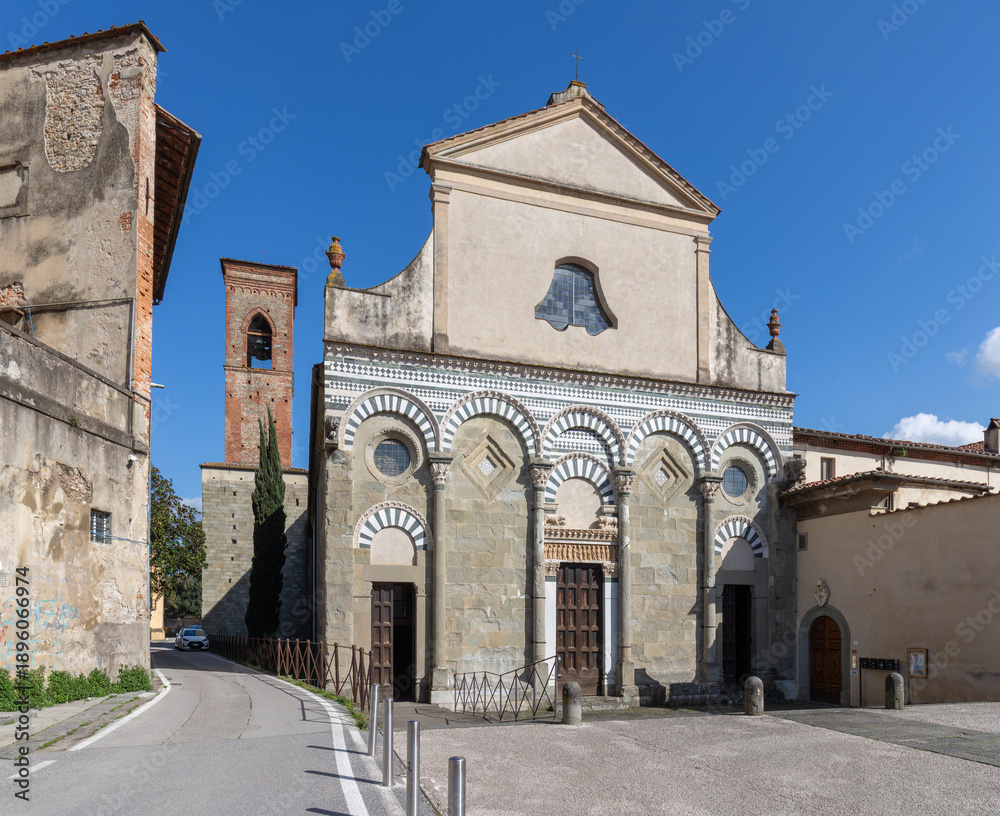 Fototapeta premium Pistoia - The facade of church Pieve di Sant' Andrea.