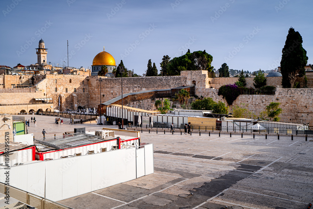 Naklejka premium Dome of the Rock Mosque in Old City Jerusalem, Western Wall with Jews, Israel, Middle East.