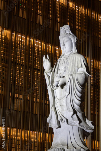 statue of buddha