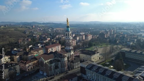 Wallpaper Mural Veduta dal drone della Madonna della Guardia e su Tortona città  - Alessandria - Piemonte - Italia Torontodigital.ca