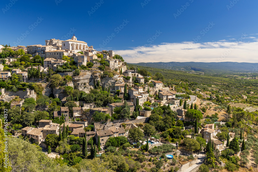 Obraz premium Gordes hilltop village overlooking Provence landscape in France