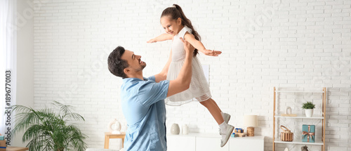 Father taking daughter in h...