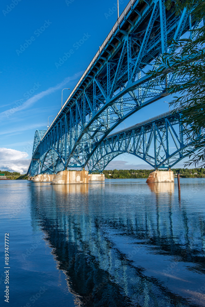 Fototapeta premium Grand Island bridges spanning the niagara river.