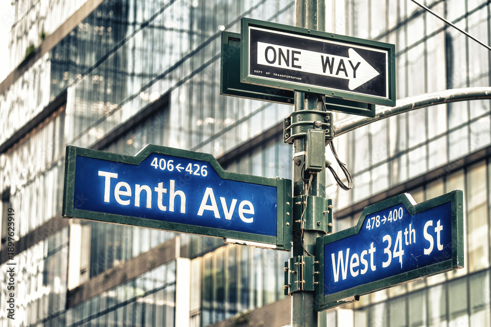 Fototapeta premium Tenth Avenue in NYC