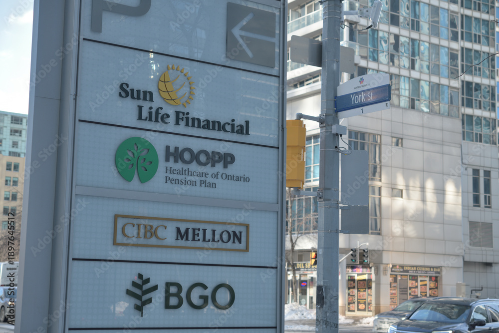 Fototapeta premium directory pylon sign incl Sun Life Financial, HOOPP, CIBC Mellon and BGO at One York Street, Toronto