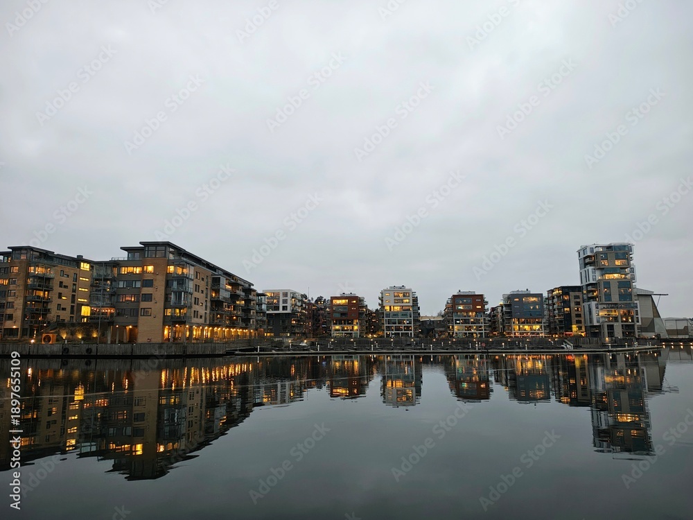 Obraz premium Reflejos de Tønsberg