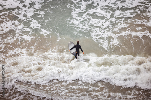 Photography surfing the wave