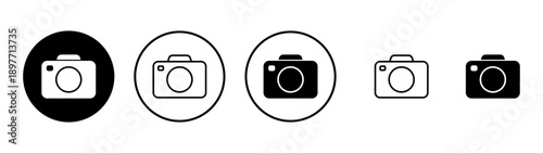 Camera icon vector. photo camera sign and symbol. photography icon.