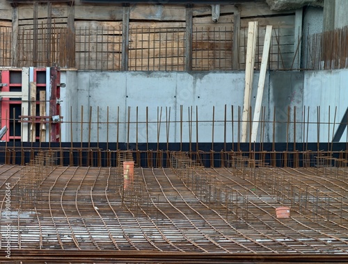 Konstfotografi concrete support structures, supporting framework with reinforcement bars and en