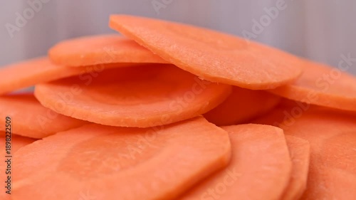  video of carrot slices