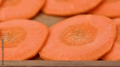  video of carrot slices