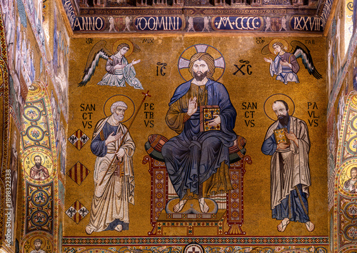 Cappella Palatina, Christ Pantocrator is enthroned between Saints Peter (Sanctus Petrus) and Paul (Sanctus Paulus) in a masterpiece of Byzantine mosaic art
