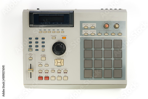 Foto Old and classic AKAI MPC 2000XL sampler isolated on white background
