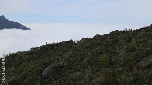 Trilha ou Trekking para o Pico Paraná na serra do ibitiraquire Antonina Mata Atlântica