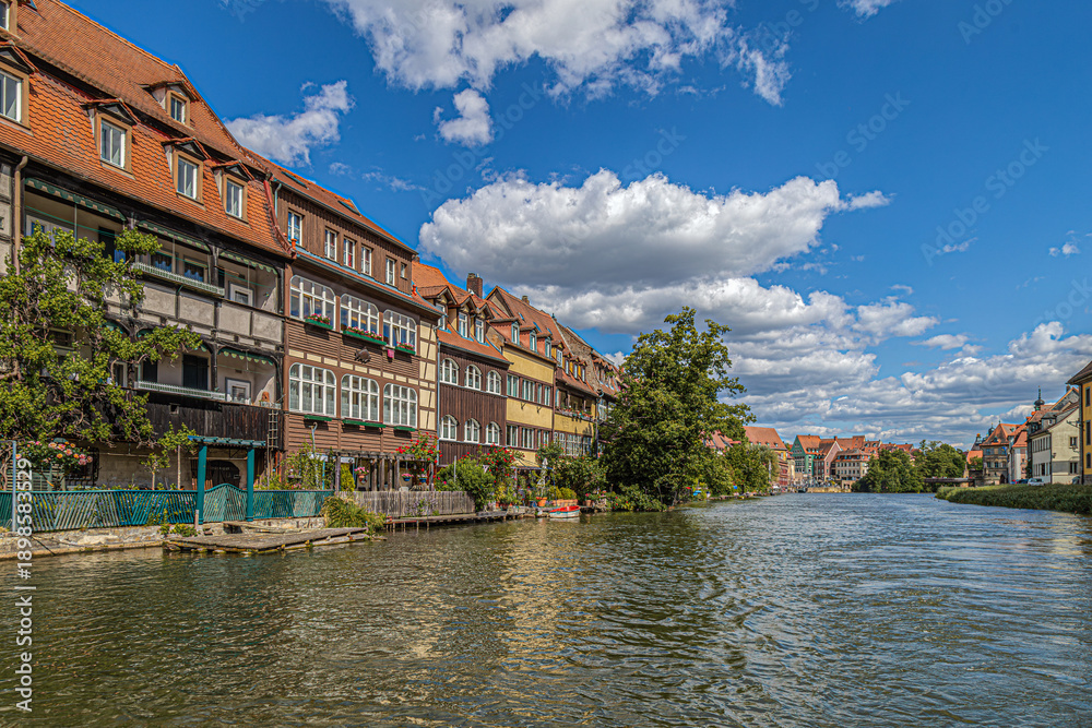 Fototapeta premium Colored houses in Klein-Venedig (Little Venice), historic quarter on the shore of Regnitz river, Bamberg, Bavaria, Germany