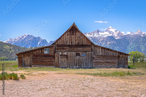 Fotografia An old remnant of a Wyoming Mormon Farm