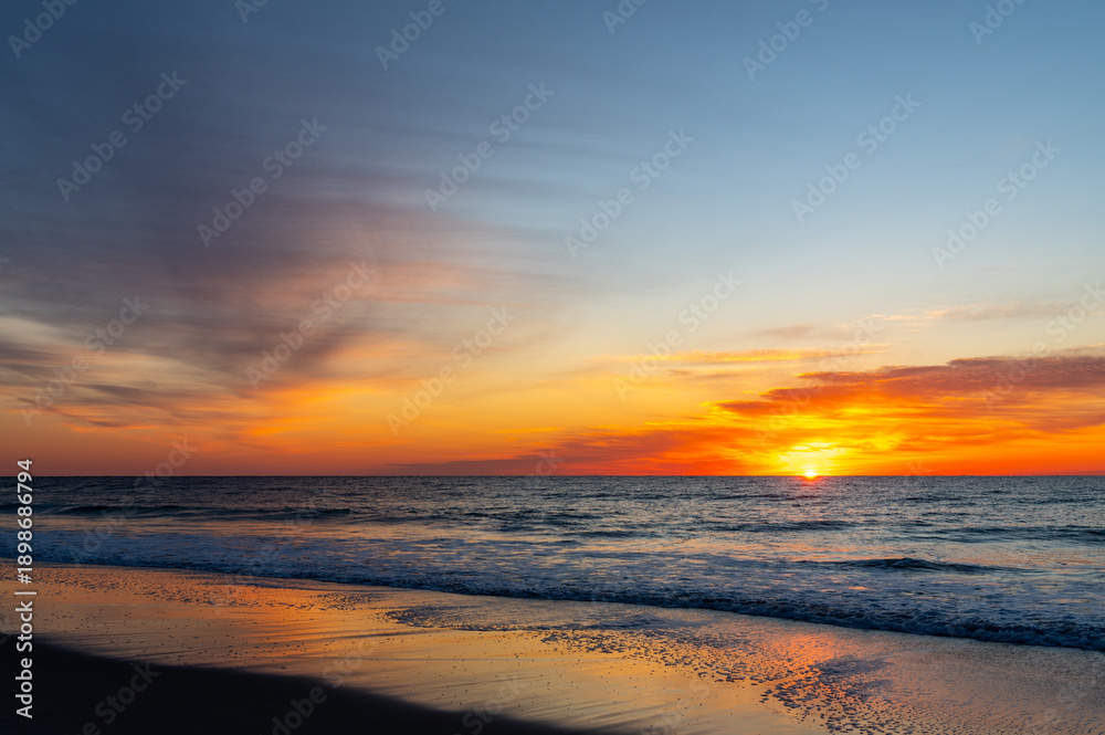 Obraz premium Winter Seaside Sunrise
