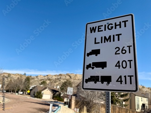 Truck Weight Limit Road Sign 