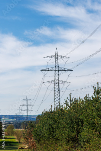 Bau neuer Stromtrassen in Bayern mit Viererbündelleiter oder 4‑fach‑Bündelleiter