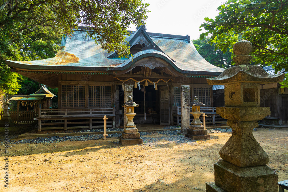 Fototapeta premium 日本の風景・夏 和歌山県串本町 潮岬 潮御崎神社 