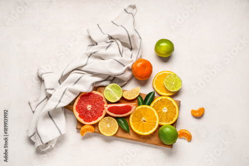 Napkin, wooden tray and tas...