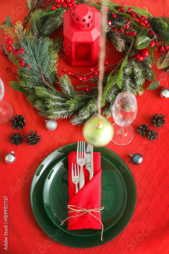 Christmas table setting wit...