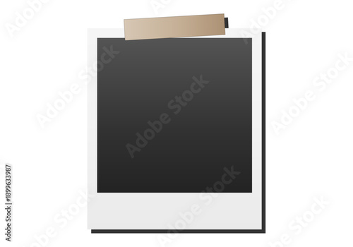 Marco de foto instantánea en blanco con cinta adhesiva