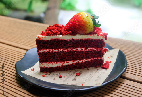 chocolate cake with strawberry