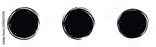 Black grunge circles with a textured distressed effect provide versatile graphic resources for modern branding, emblems, seals, labels, and symbolic marks in various visual projects.