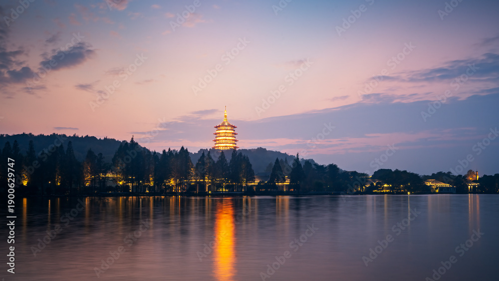 Fototapeta premium ，China, Hangzhou, West Lake, city, city skyline, tourist destination, landmark, architectural landscape，