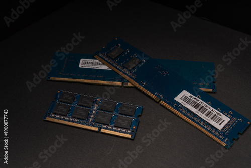 パソコン メモリ RAM デスクトップ 金 GOLD