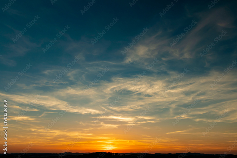 Obraz premium colorful summer sunset on meadow