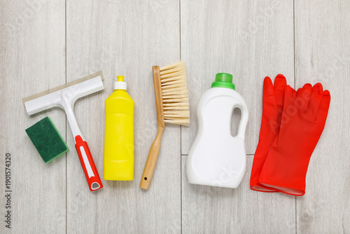 Different cleaning supplies...